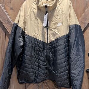 NWT Nike Therma Fit Windrunner Puffer Jacket Men's Size XXL Tan Black FB8195-011